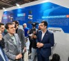 بازدید معاون علمی و فناوری ریاست جمهوری از غرفه آریاساسول در نمایشگاه فر ایران